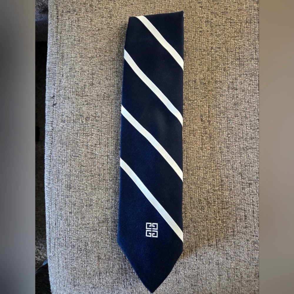 Givenchy Tie